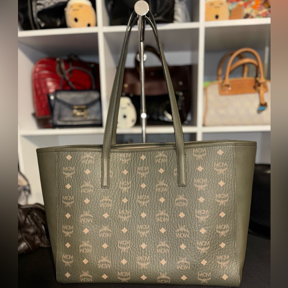 MCM Portuna “Sea Turtle” Medium Leather tote